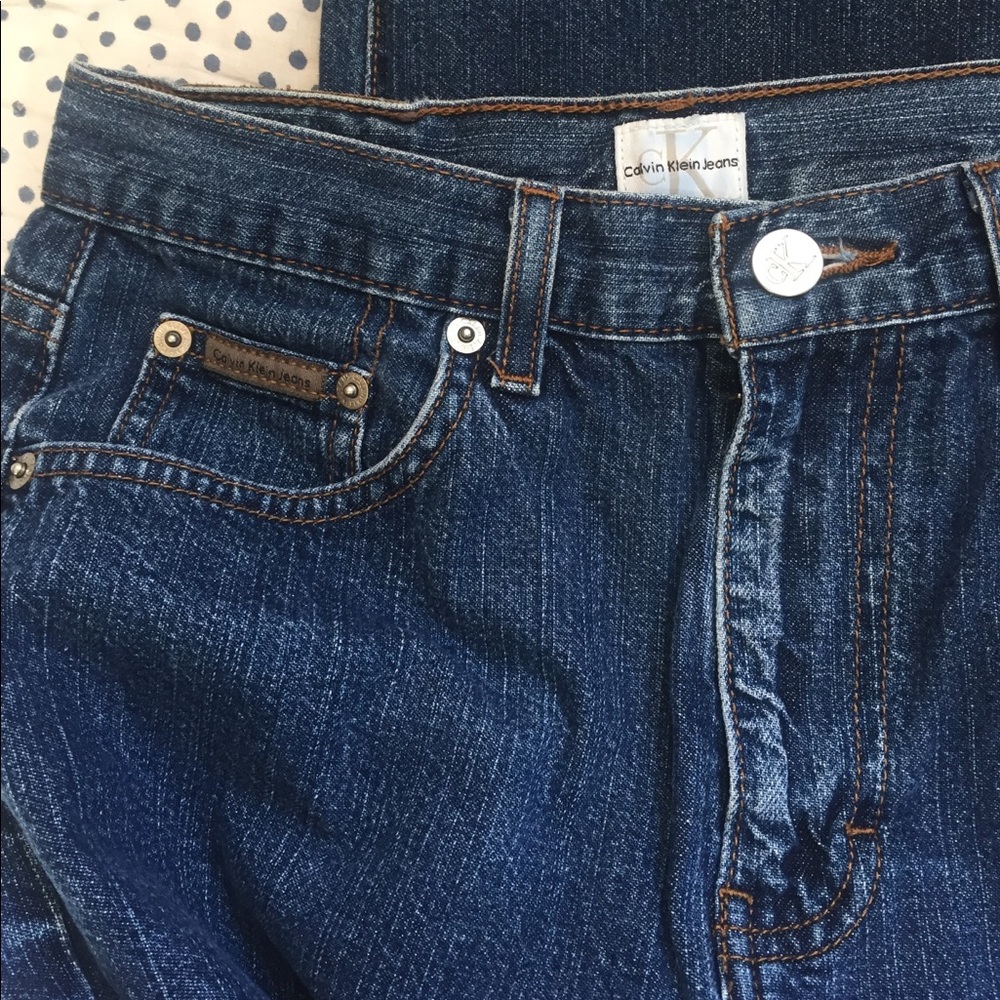 ⛔️SOLD⛔️Calvin Klein Vintage mid wash high rise - Picture 6 of 7